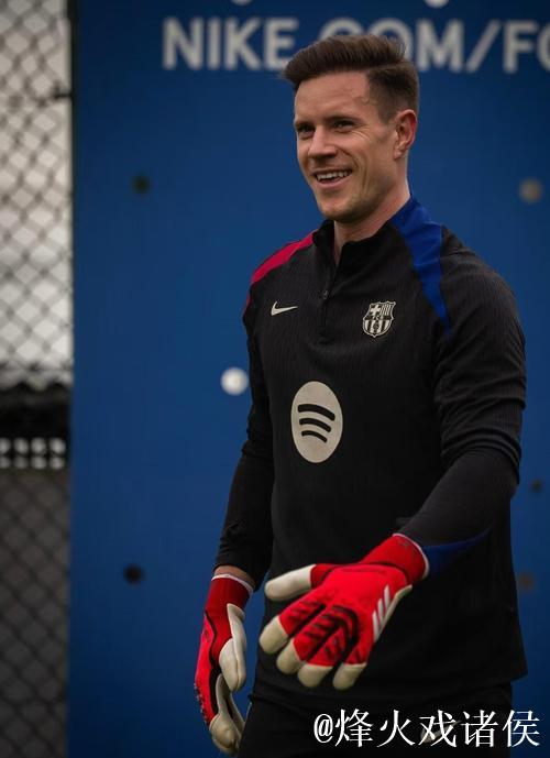 巴萨官宣:特尔施特根通过体检,入选对阵法国名单 巴萨官宣:特尔施特根通过体检,入选对阵法国名单